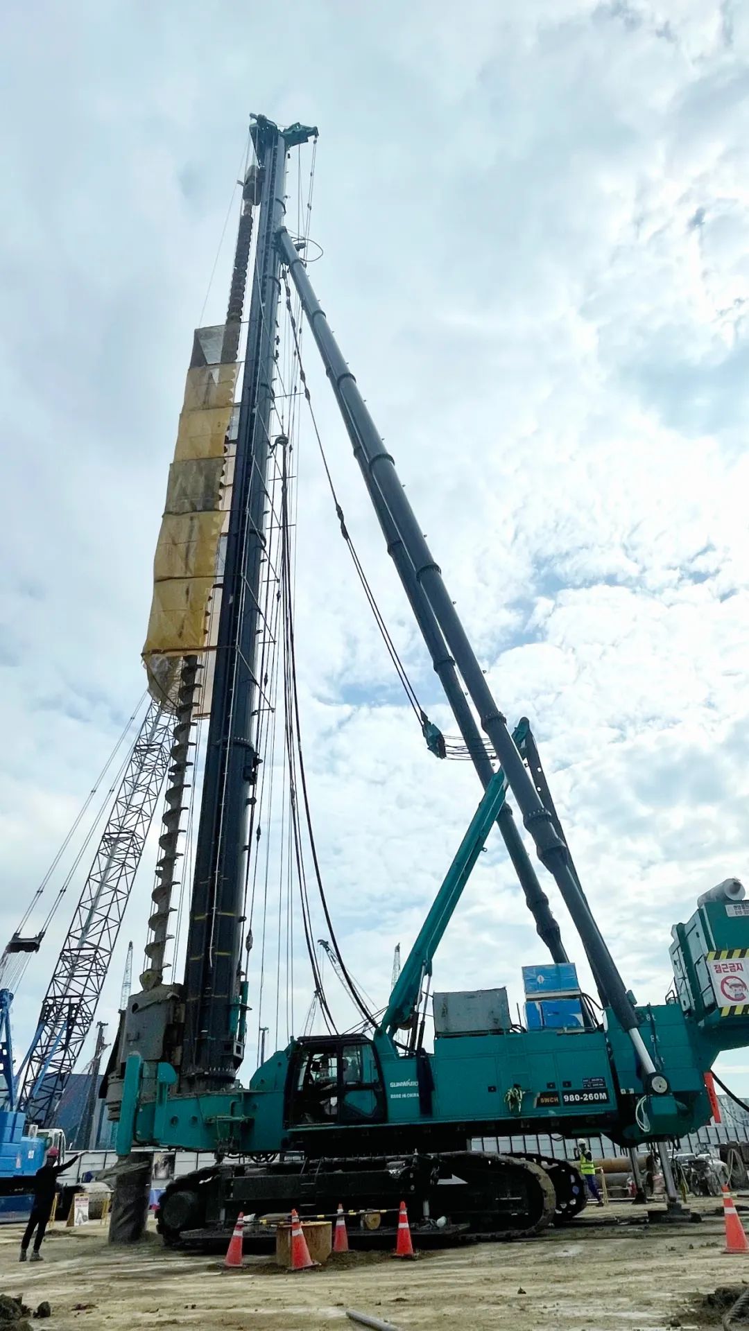 “全球最高樁架”嶄露頭角！山河智能實力助建韓國首爾麻古MICE綜合園區(qū)