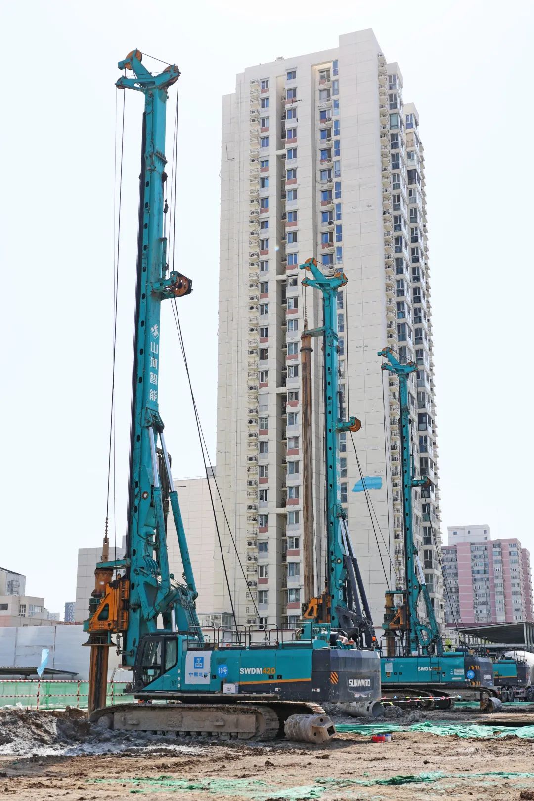 閃耀首都！山河智能旋挖鉆機(jī)集群助力民生工程