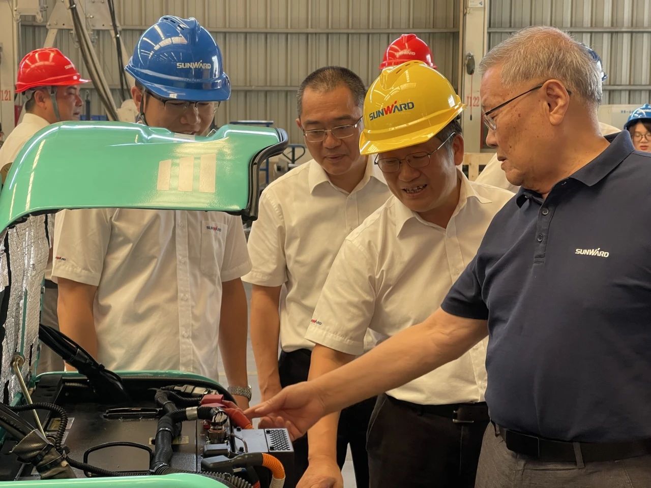 小身材，大能量！山河智能最小純電動液壓挖掘機成功下線